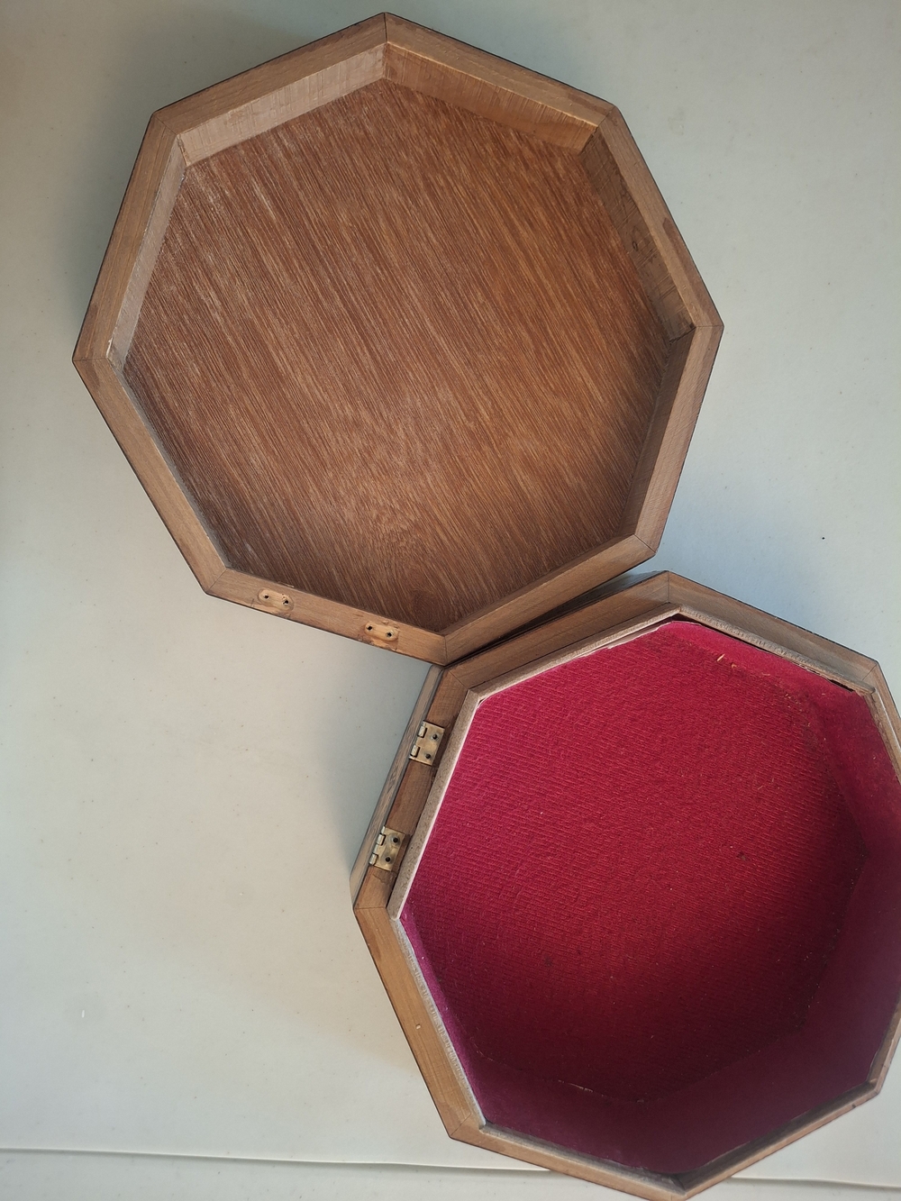 Octagonal Inlaid Wood Decorative Box - Intricate Geometric Design - Picture 3 of 7